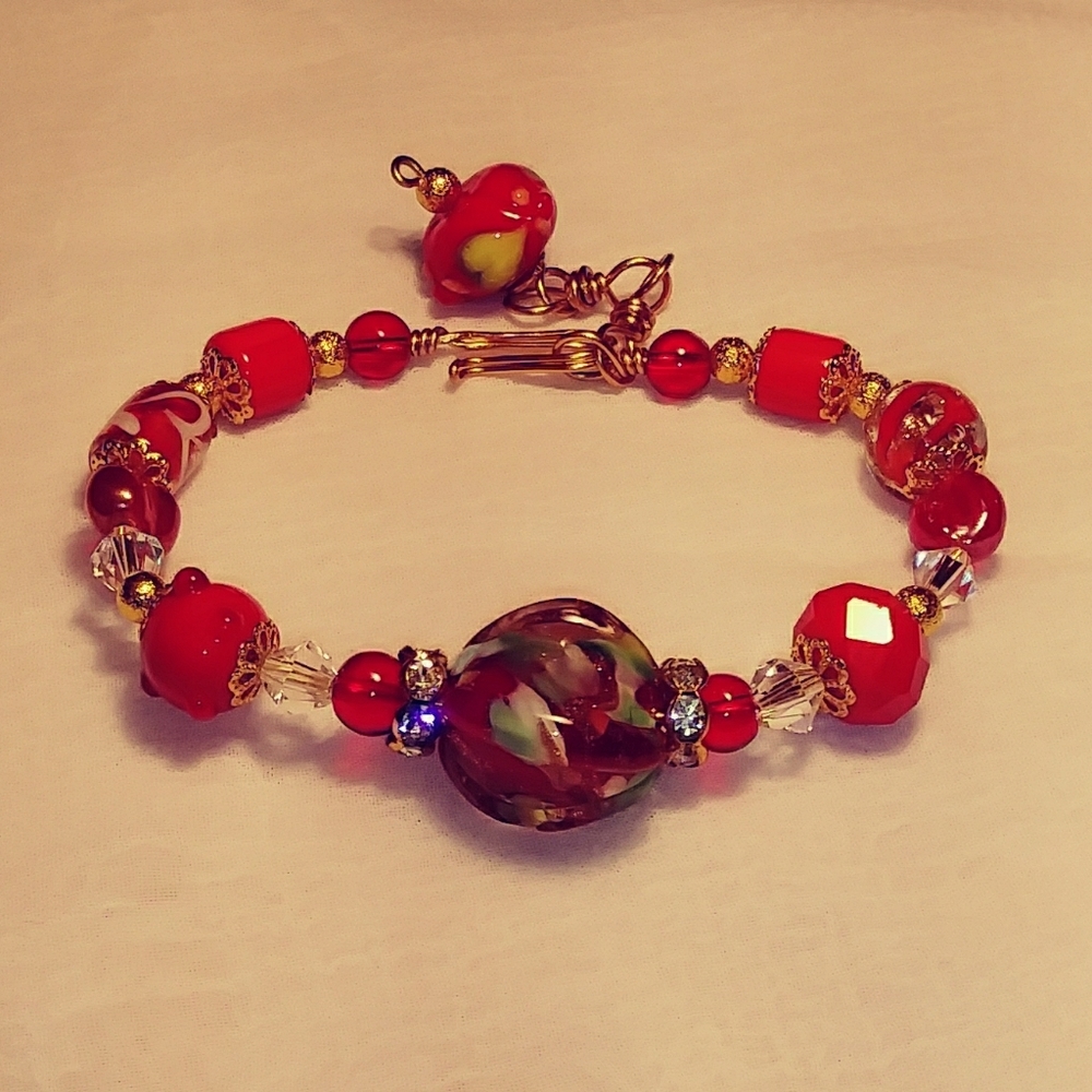 Beaded bangle bracelet (#17, red)